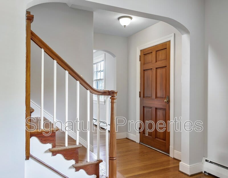 6731 Forest Hill Ave – photo 4