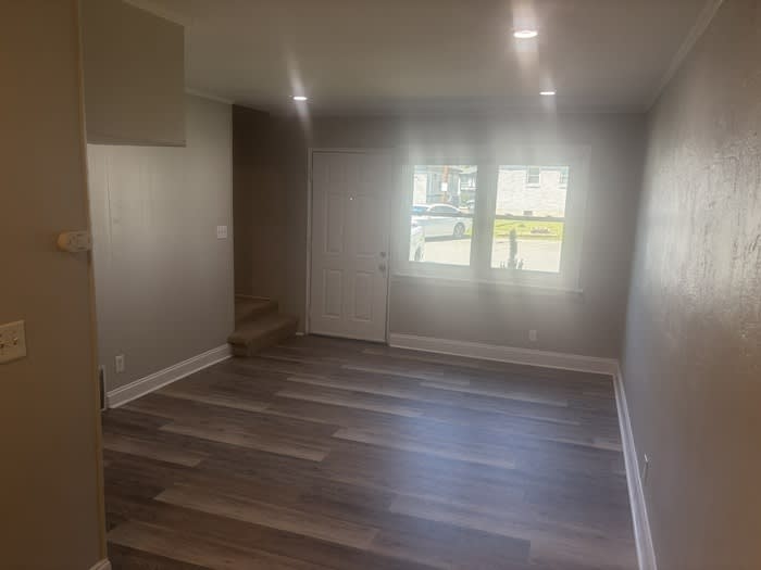 2407 Julia Avenue – photo 3