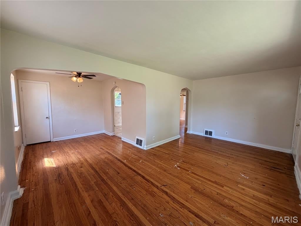 5721 Acme Avenue – photo 5