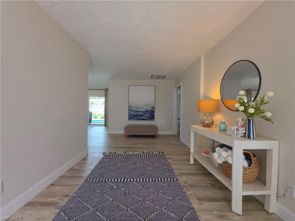 1363 Woodridge Ave – photo 5