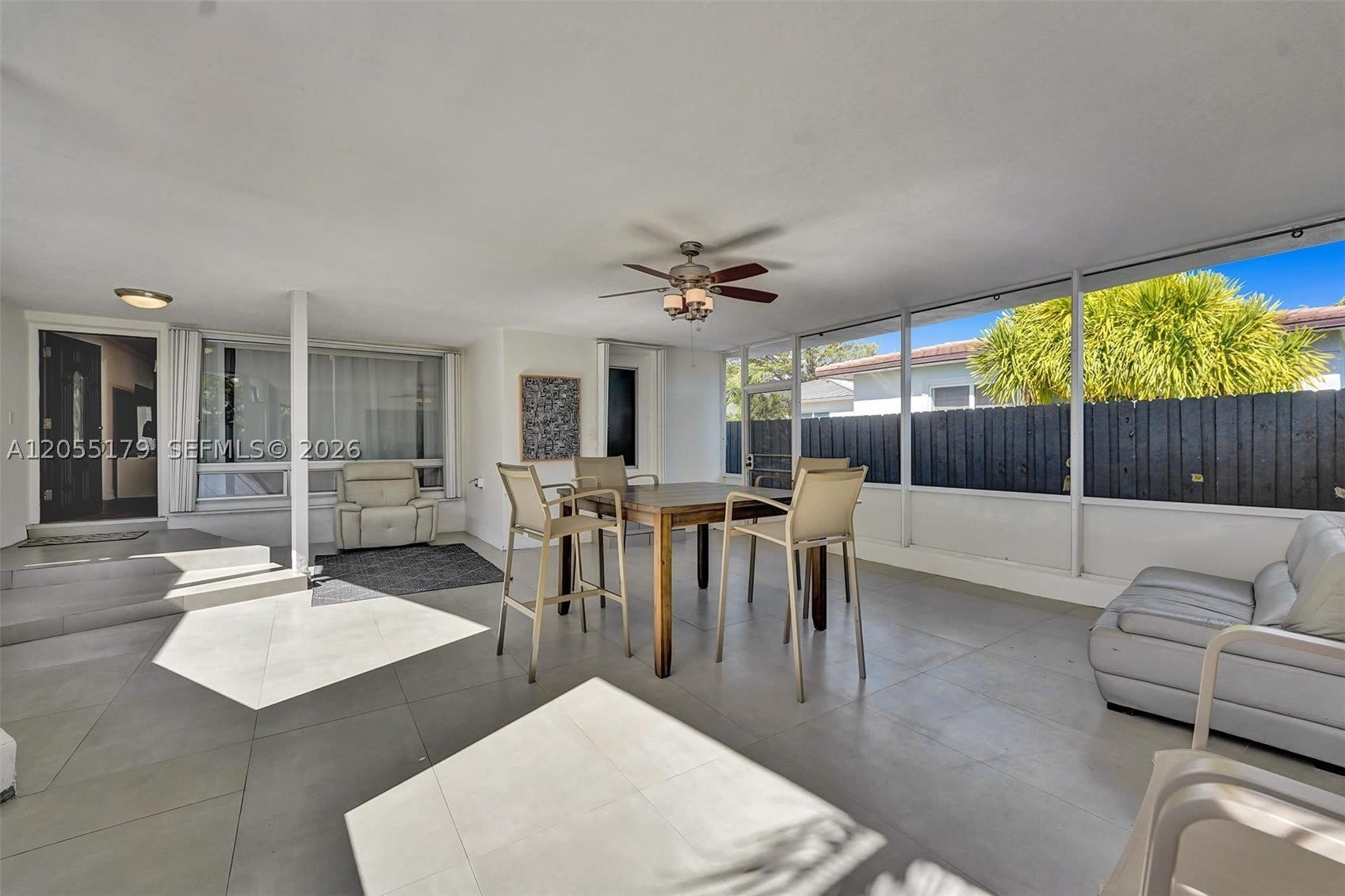 9072 Froude Ave – photo 2