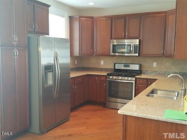10410 Sablewood Drive – photo 5