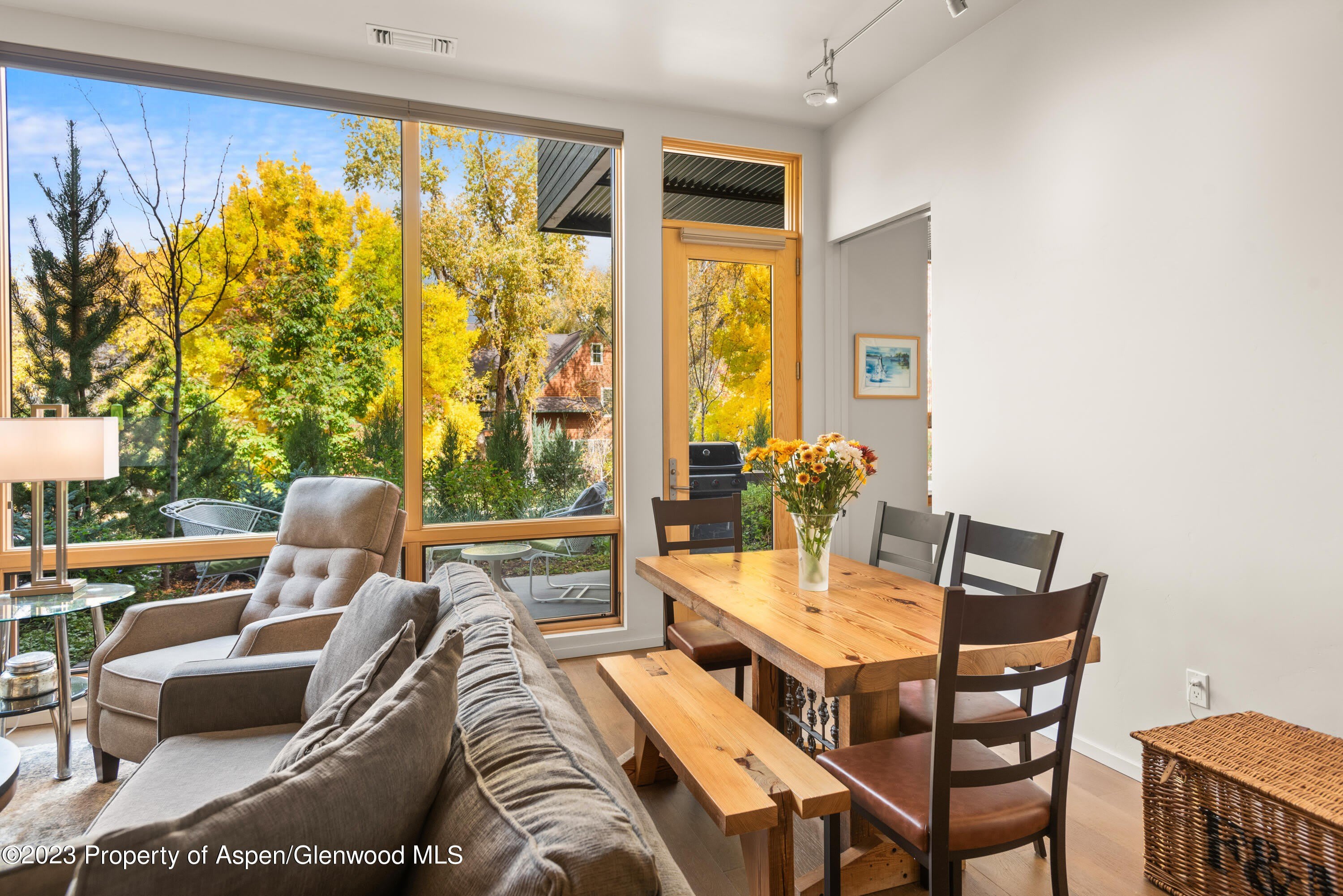 100 Evans Road – photo 4