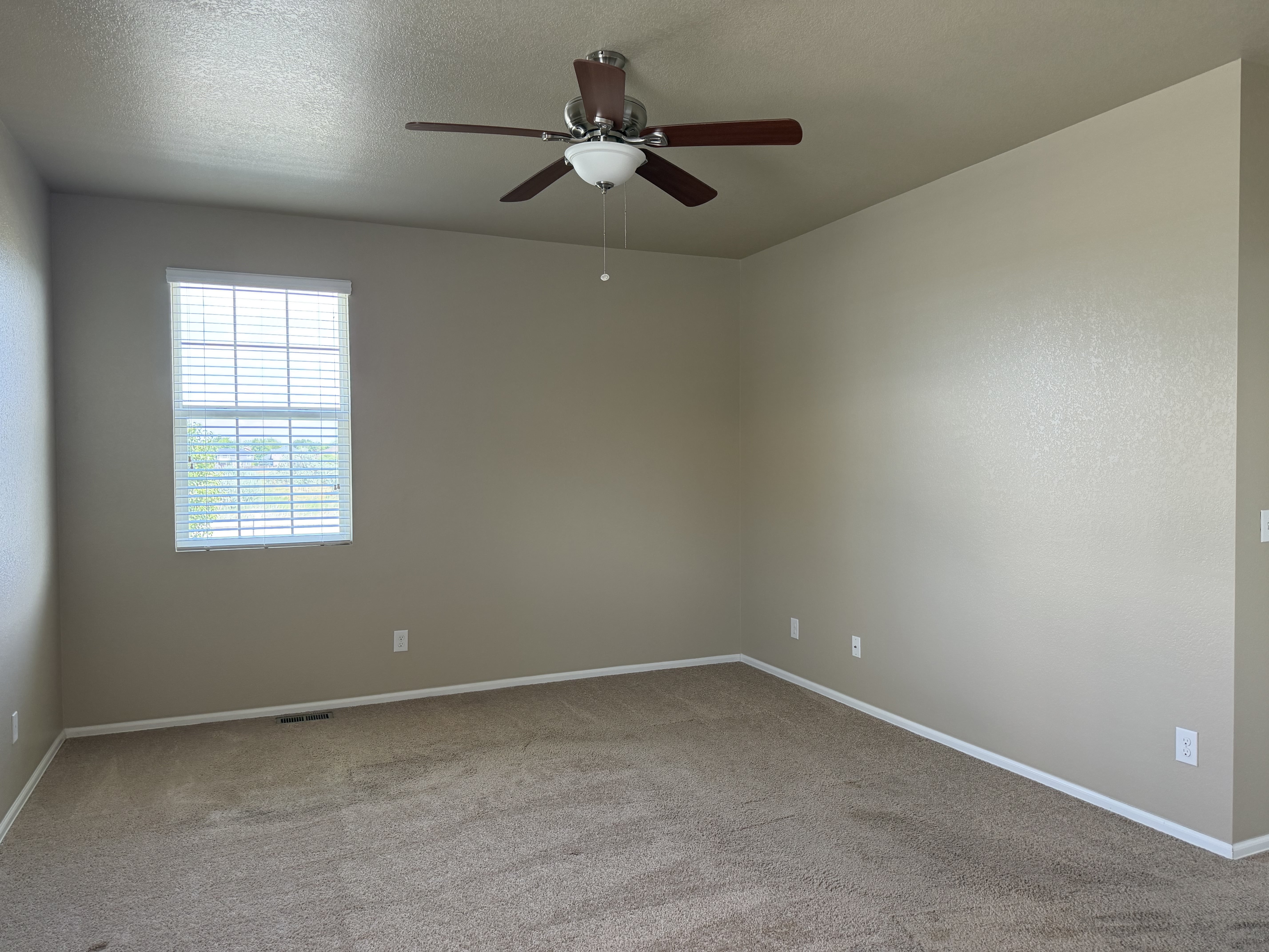10266 Stagecoach Ave – photo 4