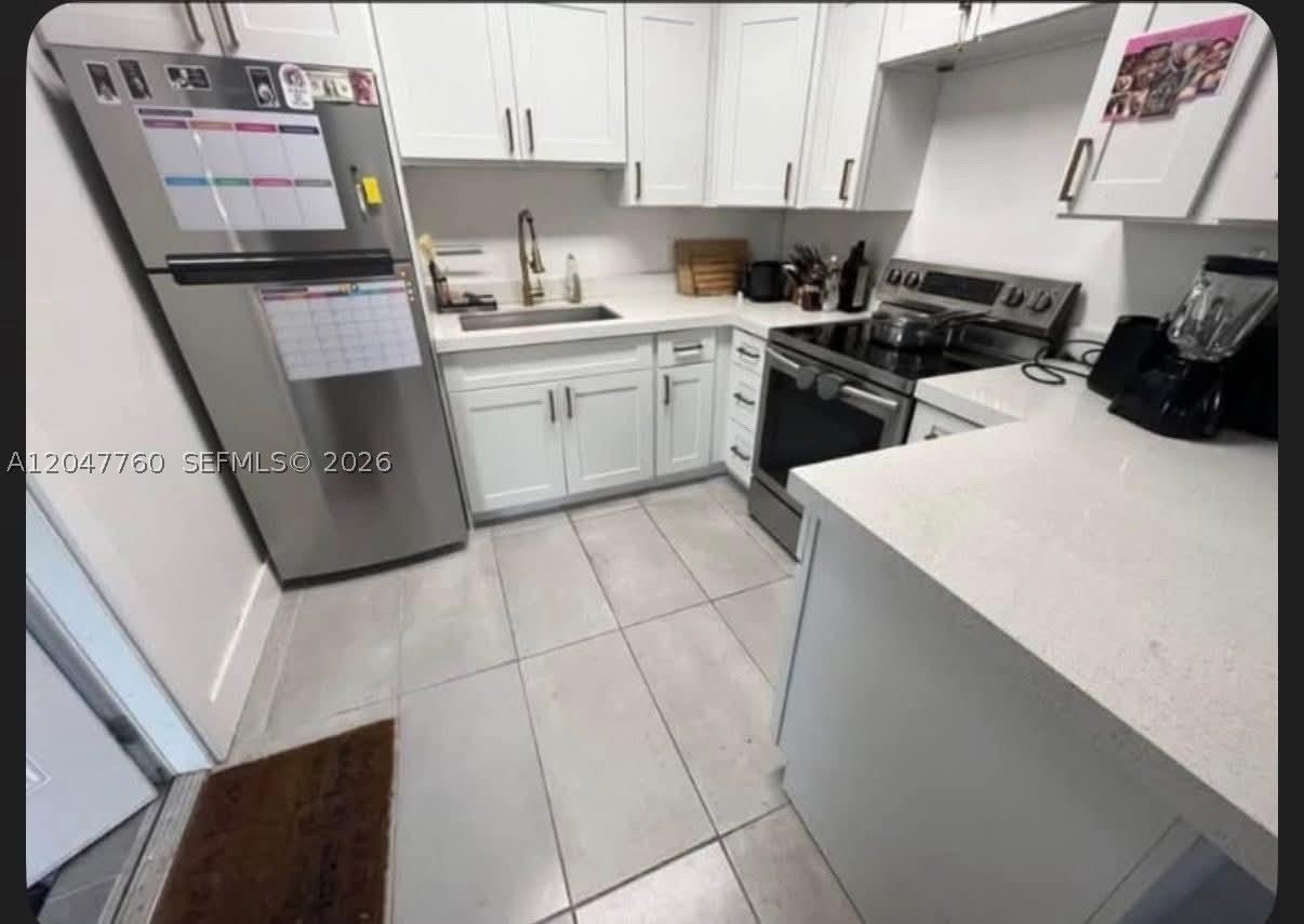 227 Sw 22Nd Ave – photo 4