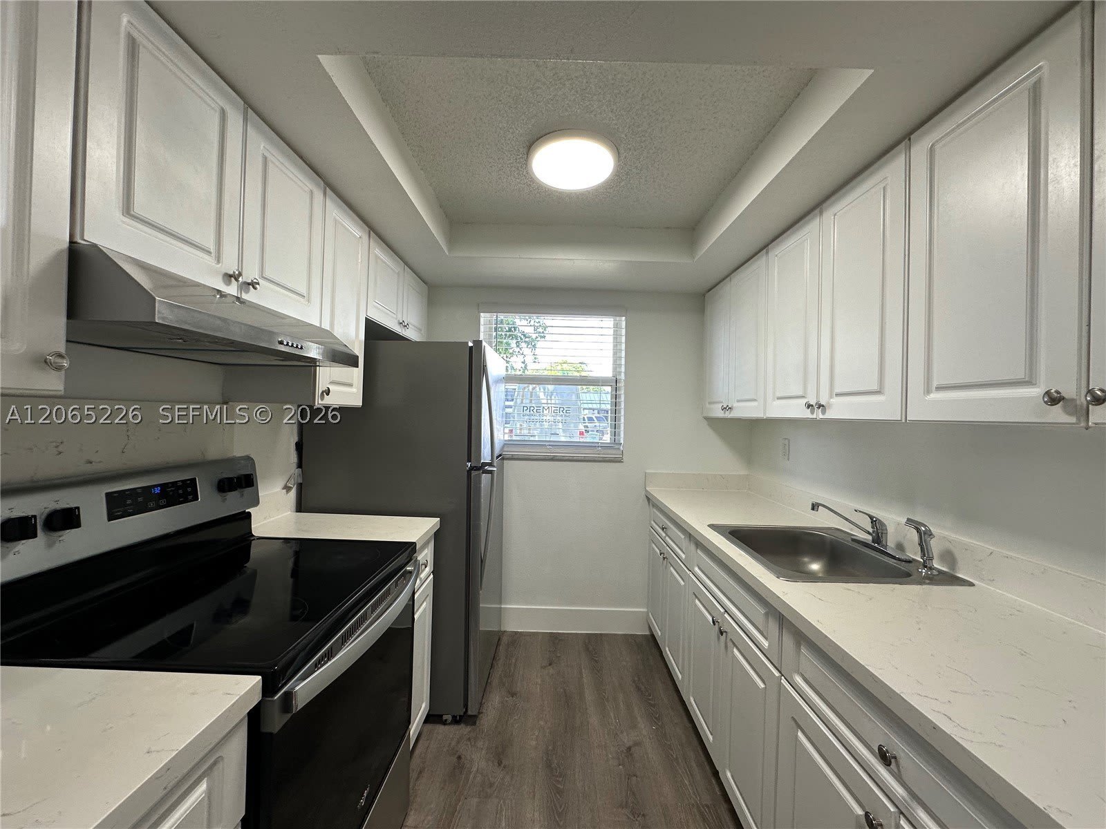 3660 NE 11th Ave – photo 4