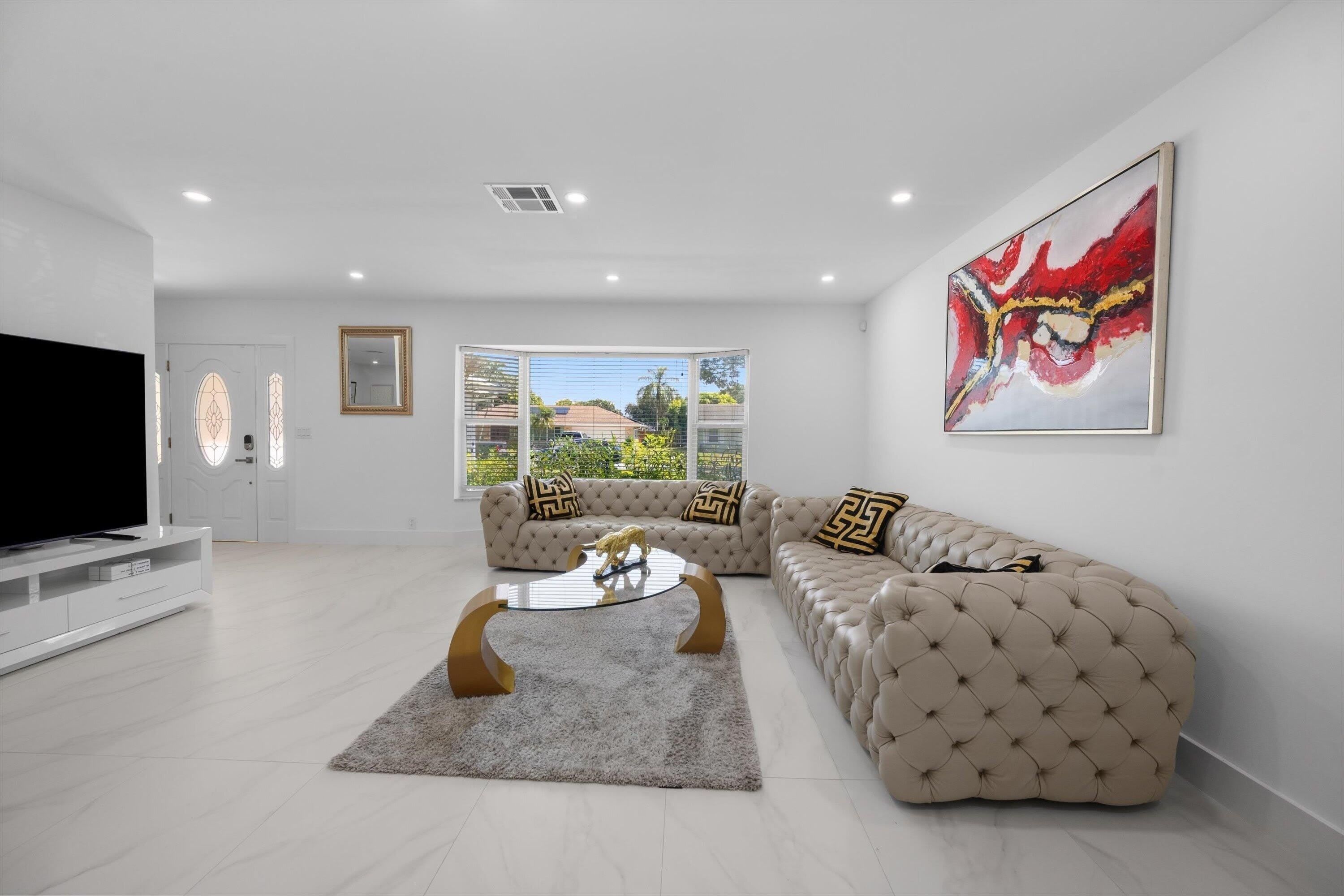 1233 Mystic Way – photo 4