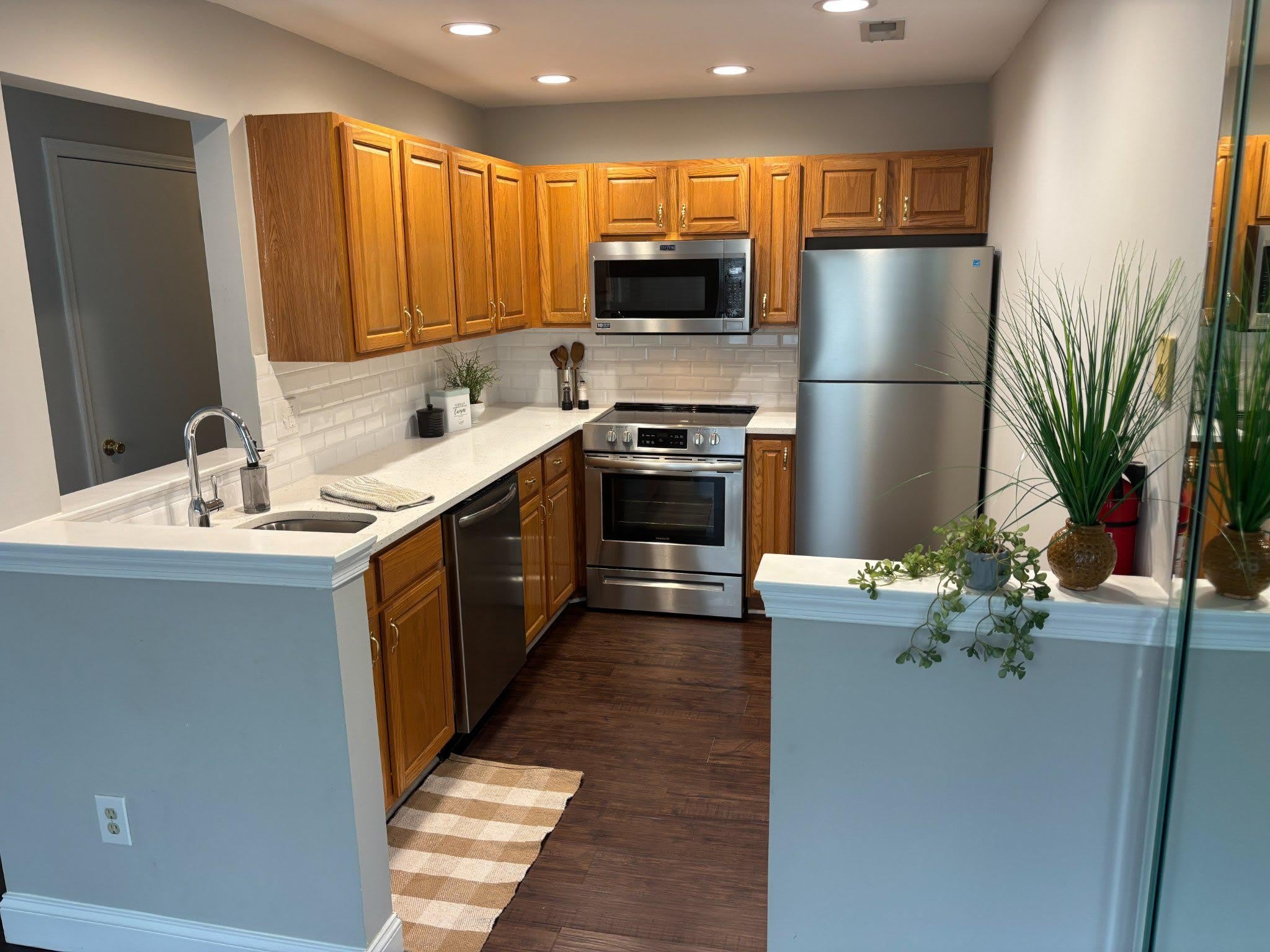 1002 SQUIRREL Road – photo 5