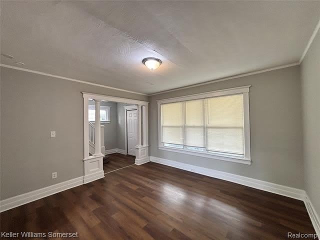242 Ferris Street – photo 4