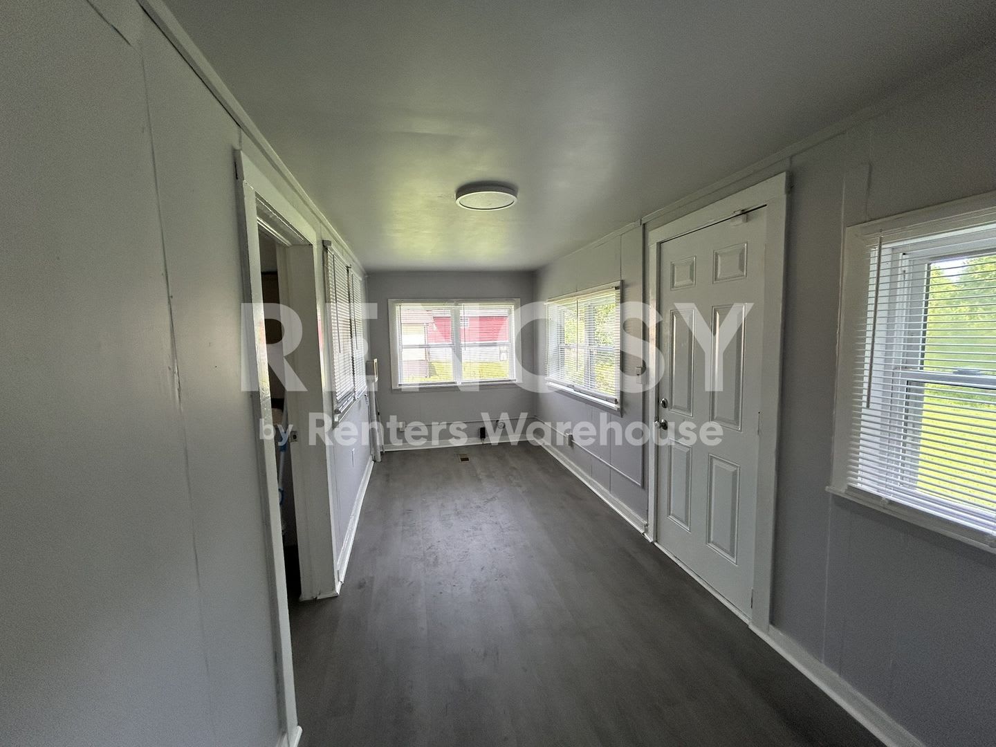 Charming 3 bedroom 1 bath home – photo 4