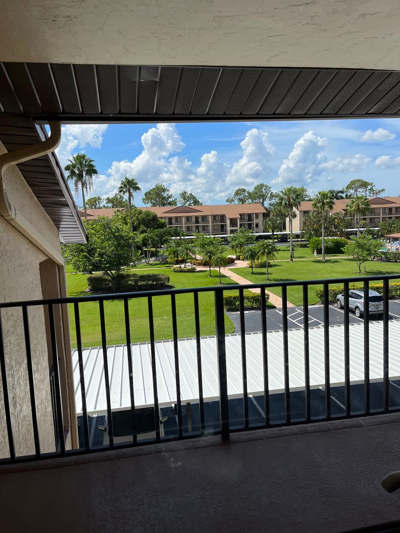 ** 2/2 CHARMING CONDO IN COUNTRYSIDE GOLF & COUNTRY CLUB ** READY FOR SEASON ** – photo 2