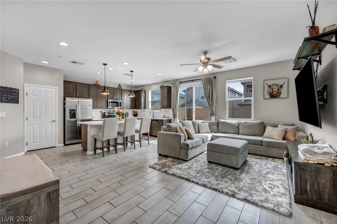 5072 Serene Skies Street – photo 4
