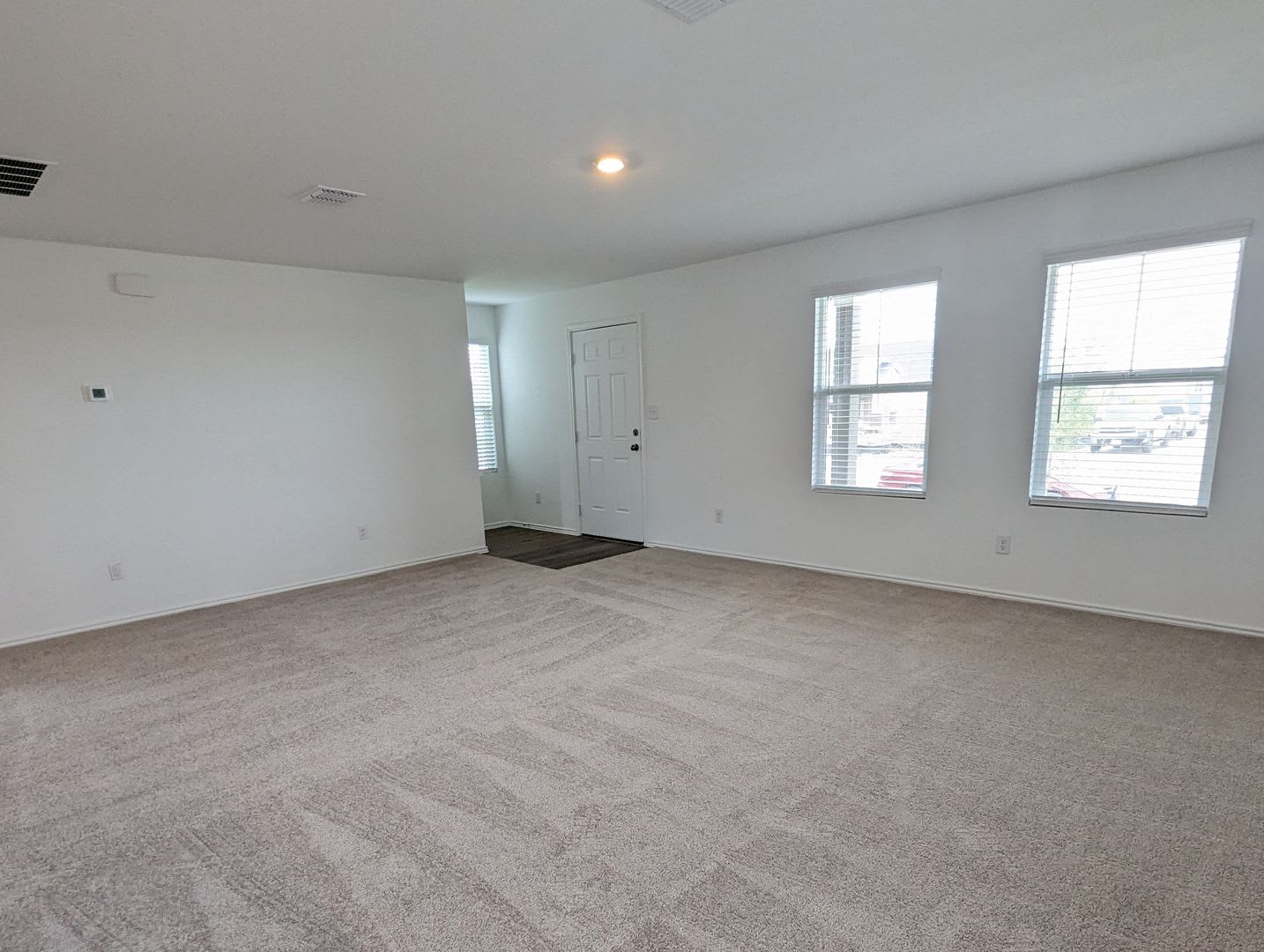 Welcome Home to This 4 Bed / 2.5 Bath Home in Kyle – photo 4