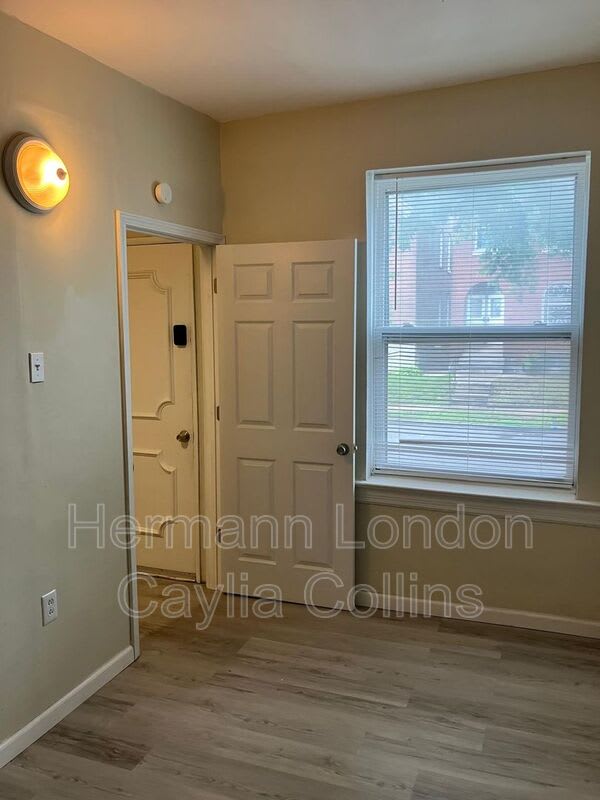 4920 Wise Ave – photo 2