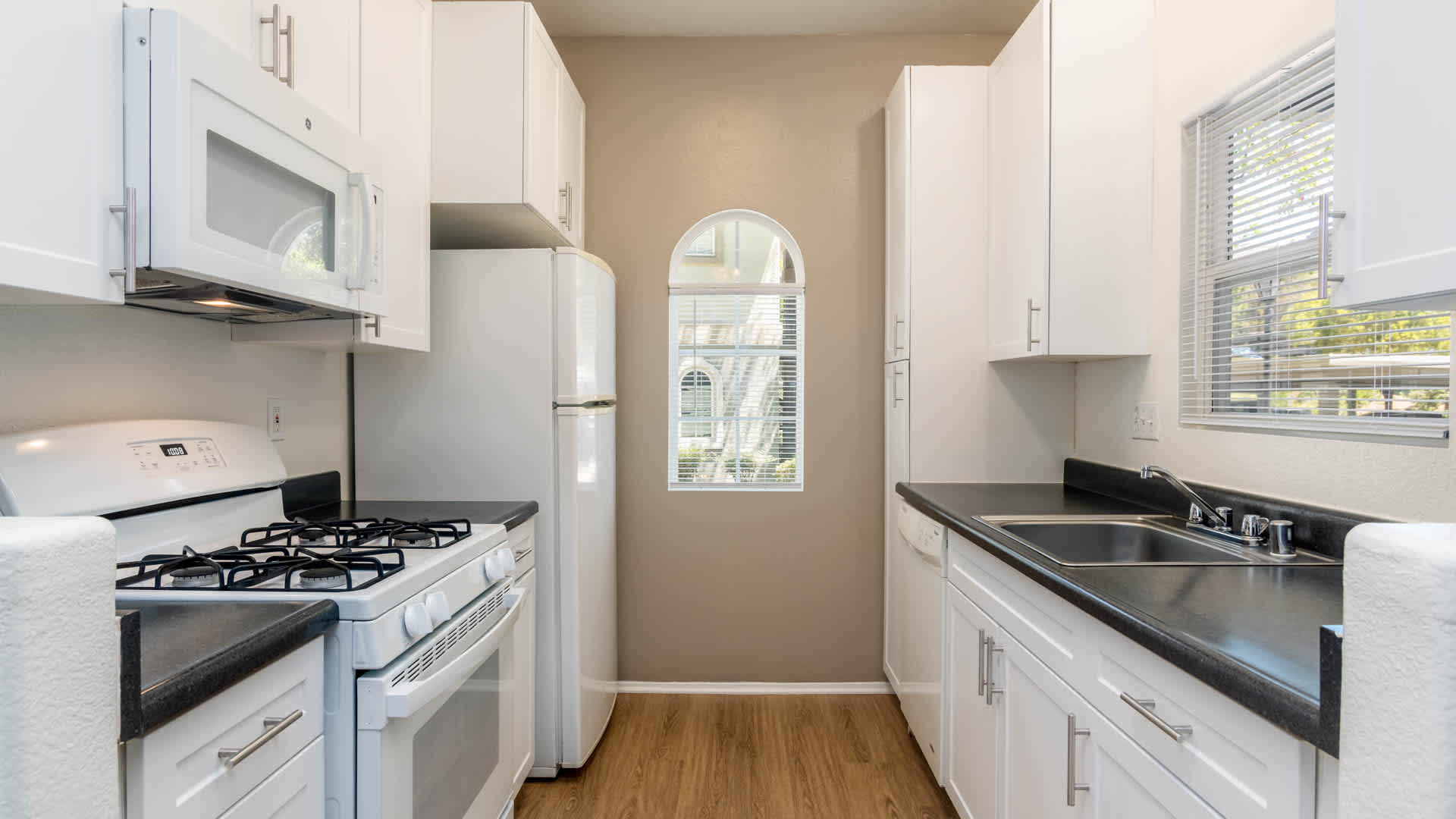 Ridgewood Village – photo 3