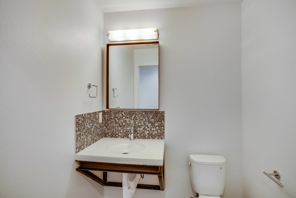 2248 W. Powers Ave. – photo 3