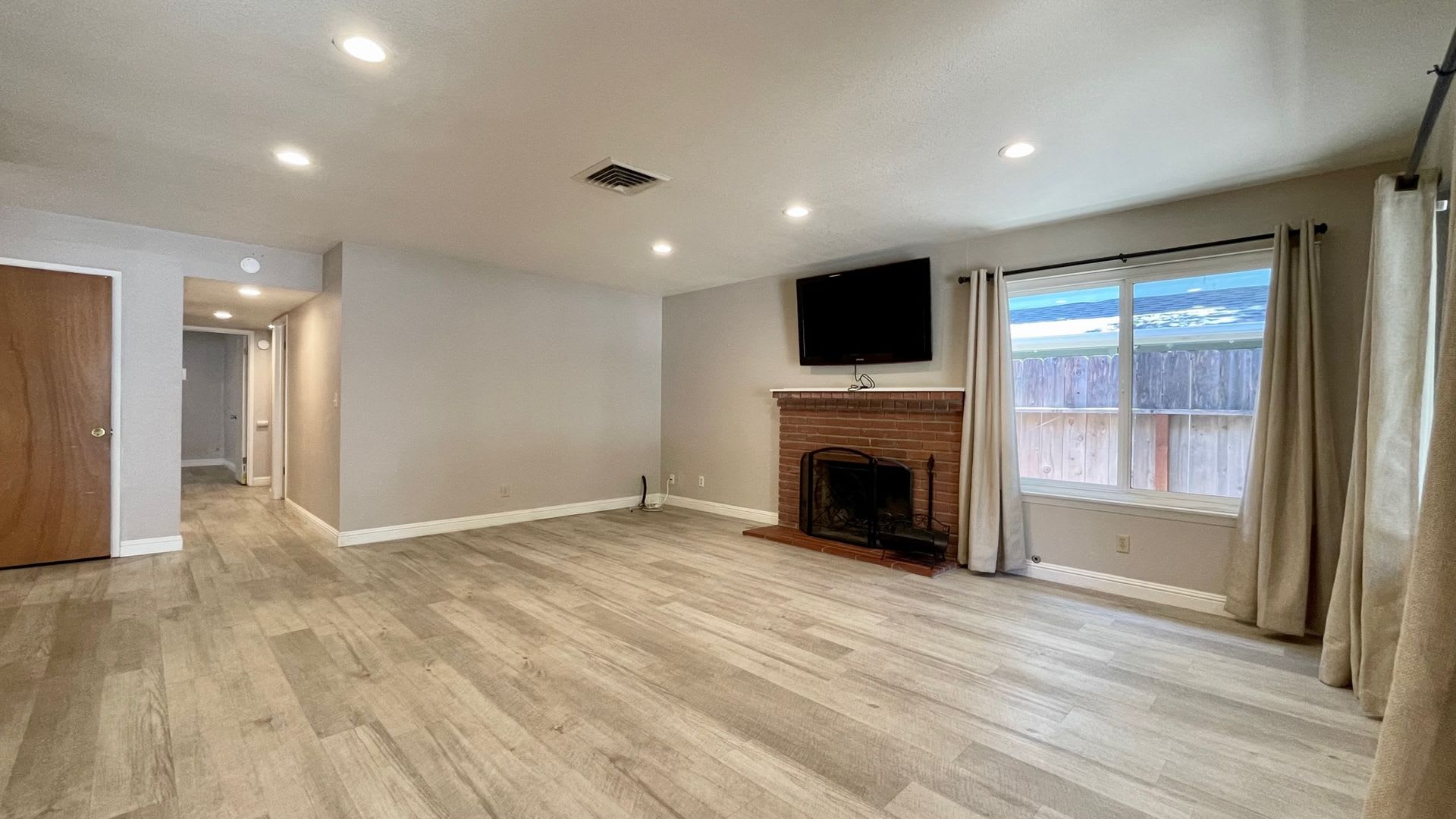 Walk to Campus from this 3-Bedroom in Monterey Heights – photo 3