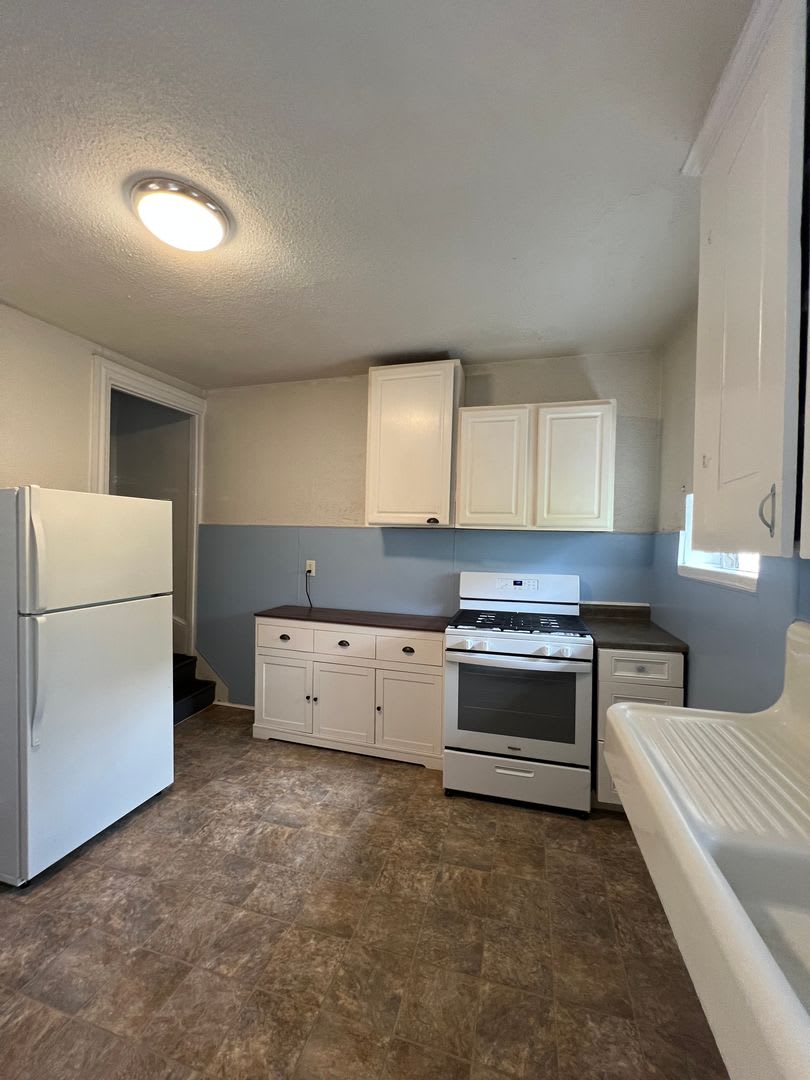 544 W Chestnut – photo 4