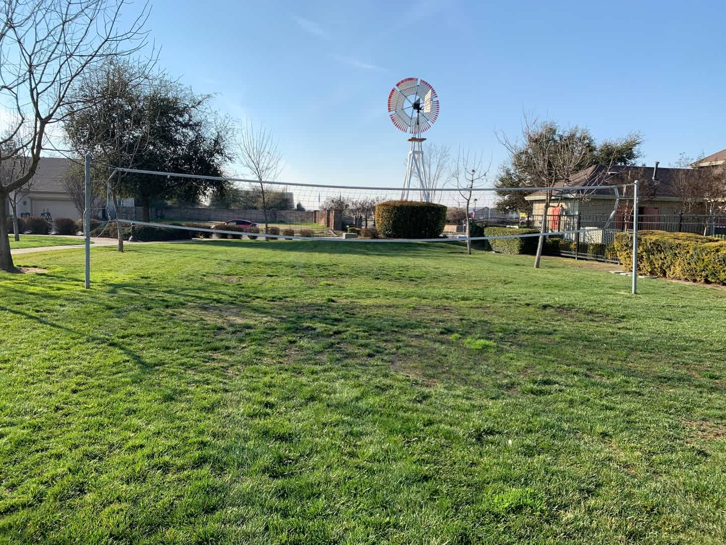 Immaculate like New Home in the gated Windmills at Tule Heights! – photo 5