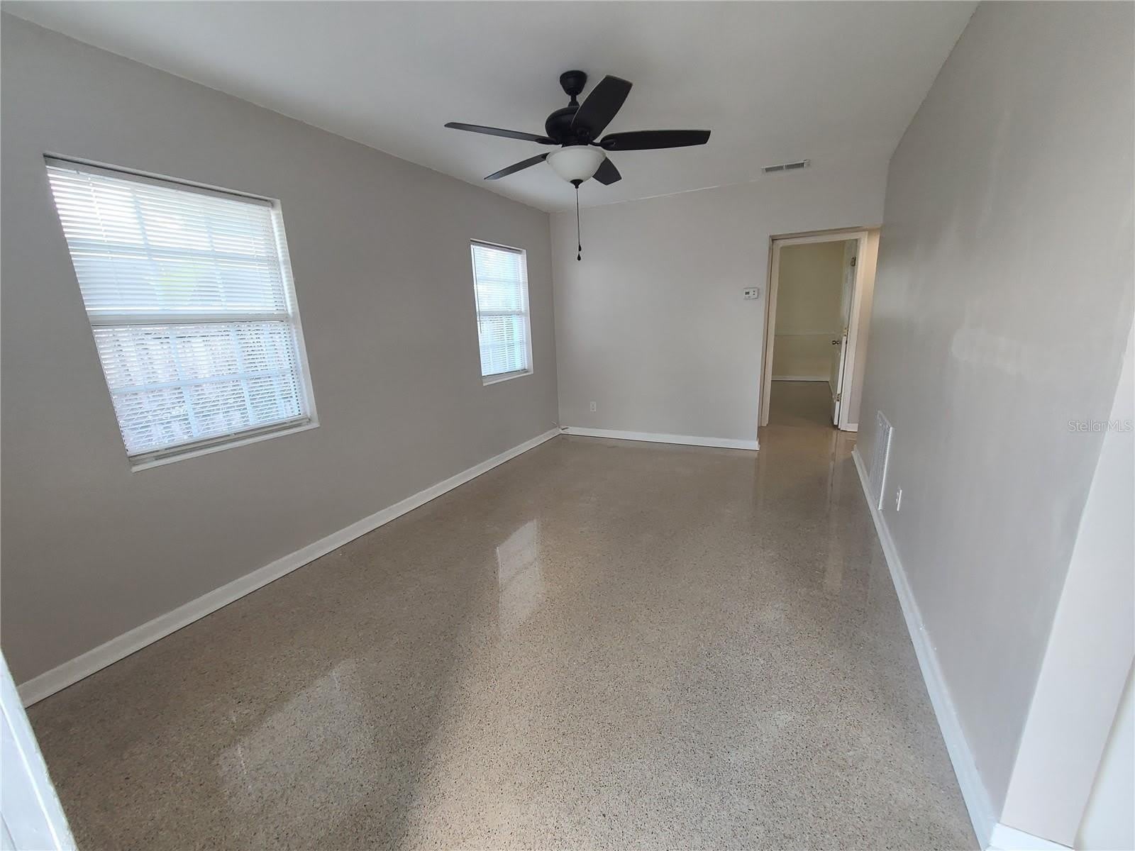 5000 35Th Avenue N – photo 4