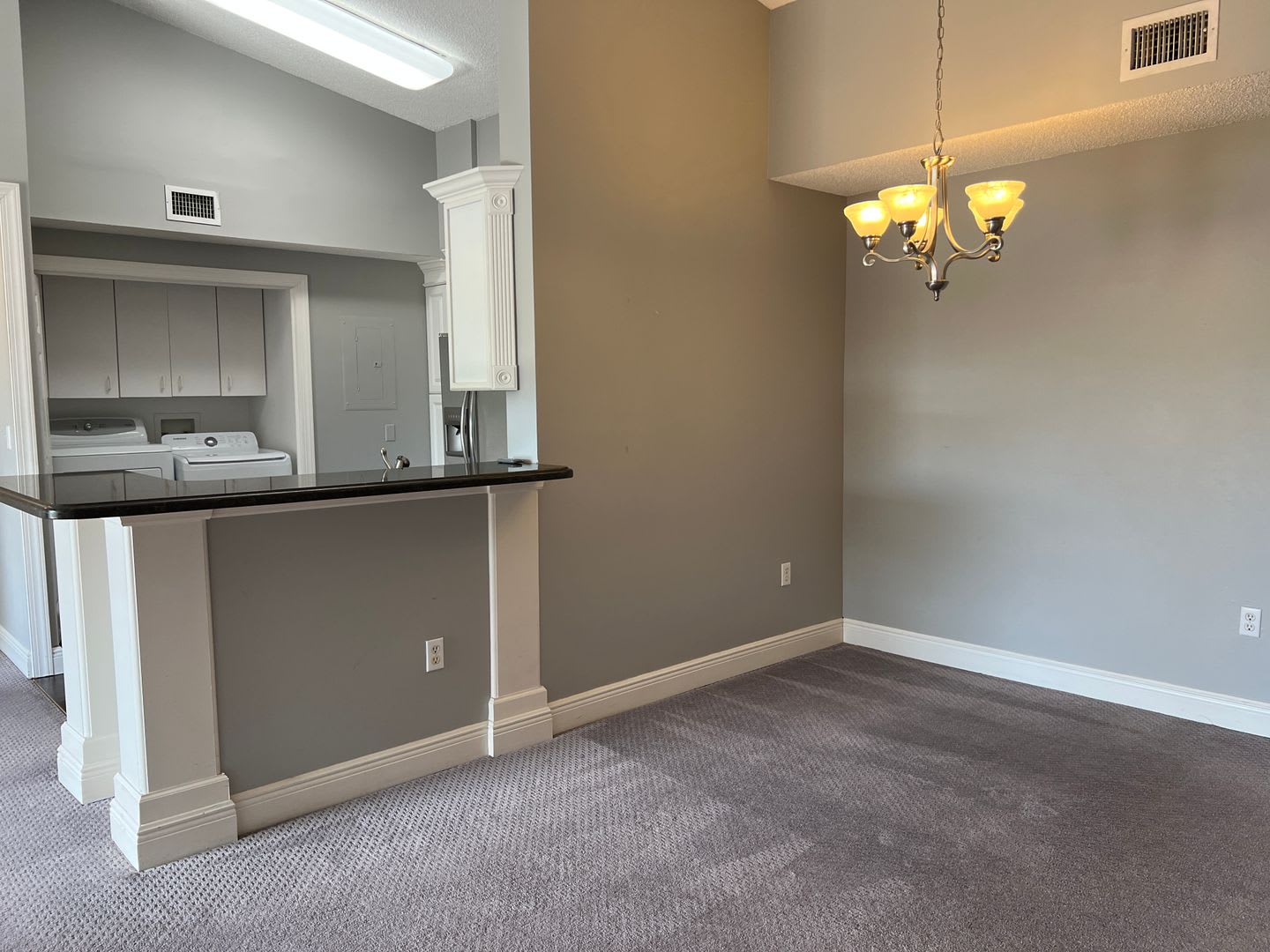Georgeous College Town 2 2 Split Floorplan – photo 5