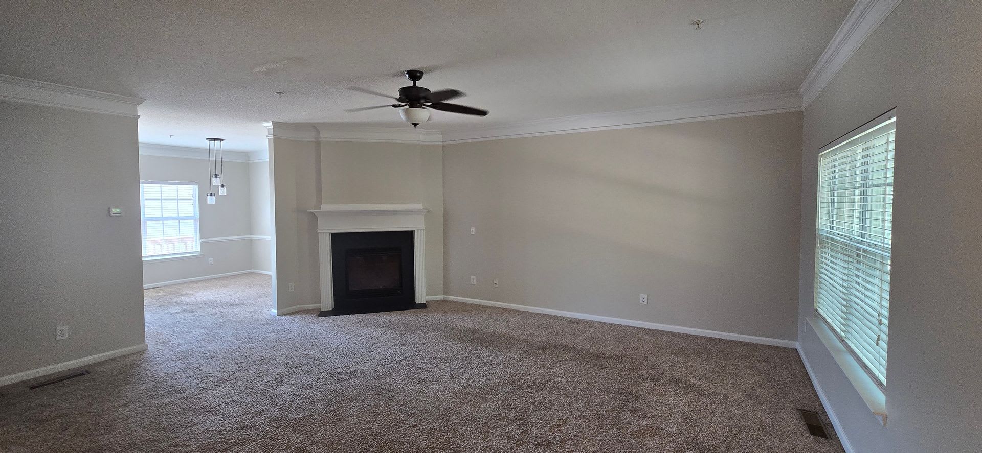 Prime Woodstock Location – photo 4