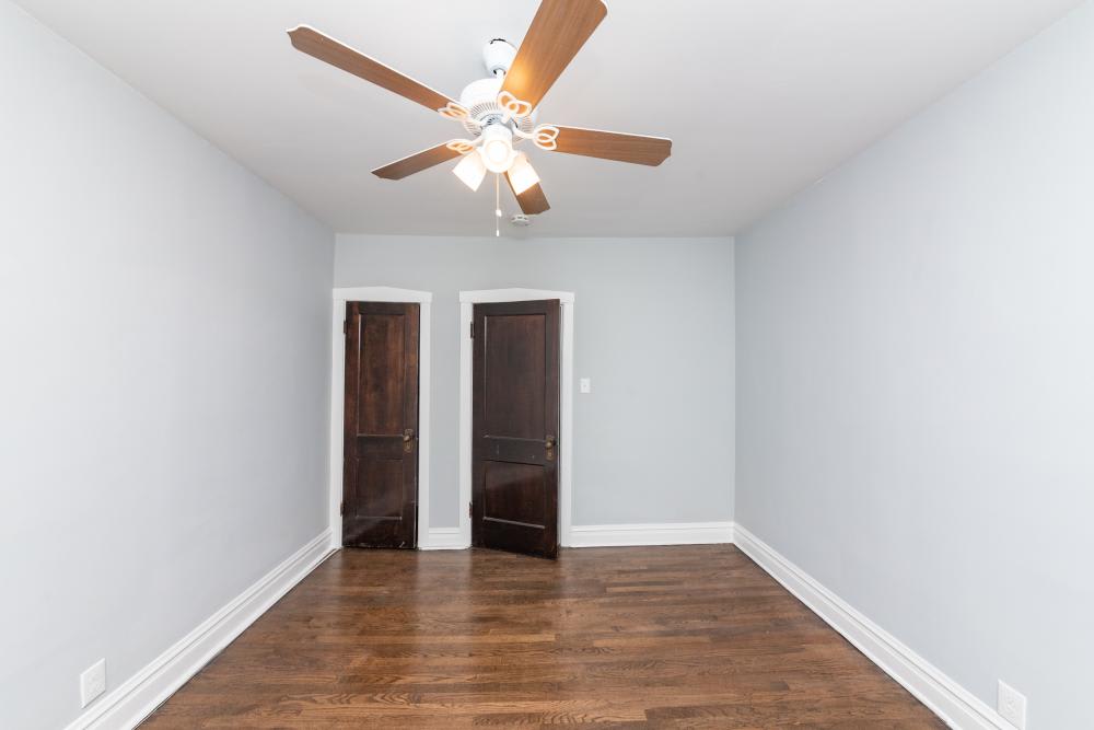 2514 W Belle Plaine – photo 4
