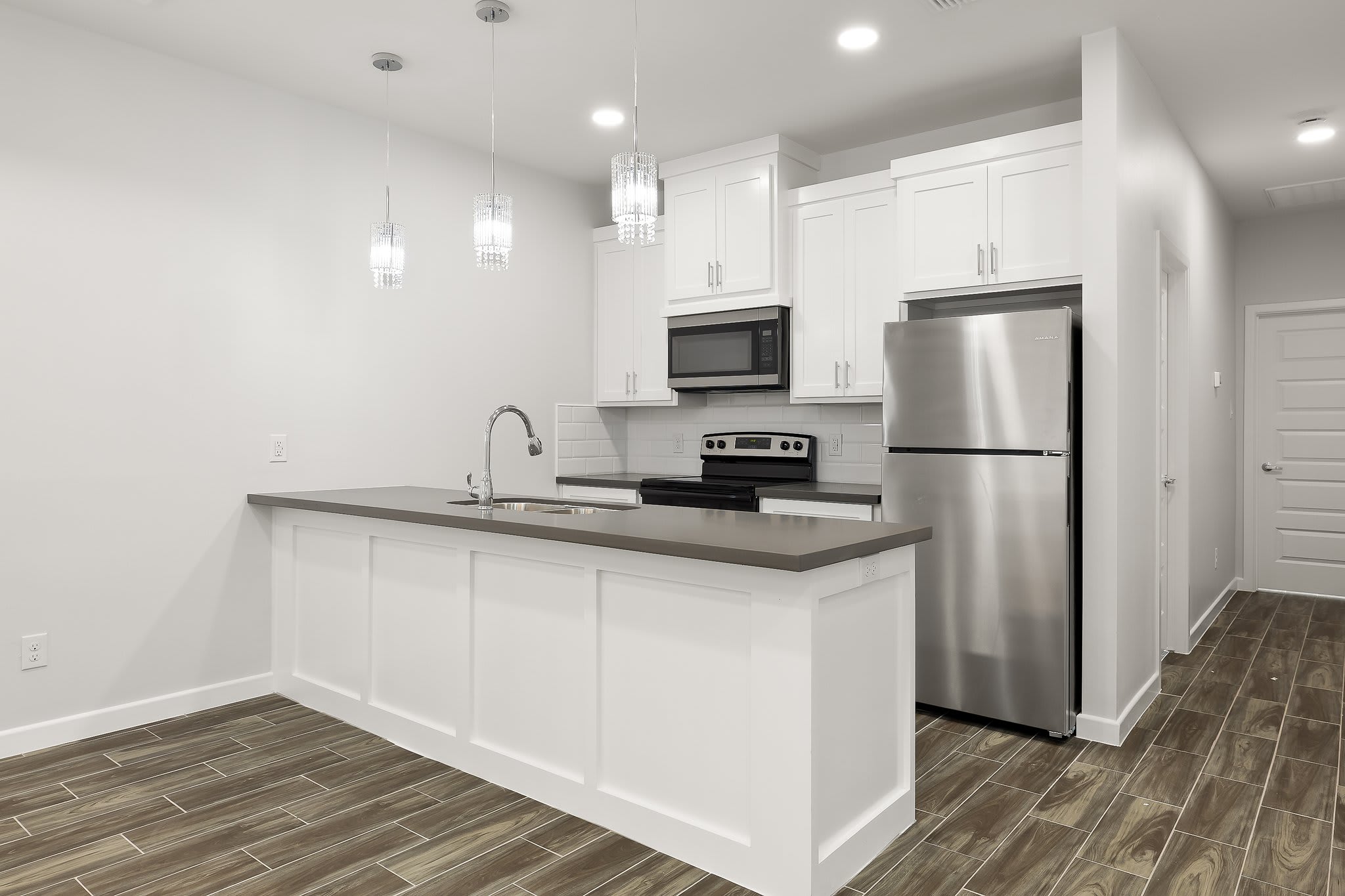 1907 West Violet Drive – photo 4