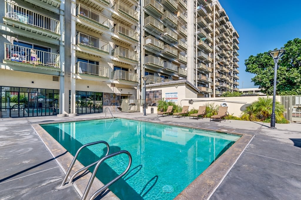 Bayview Tower – photo 4