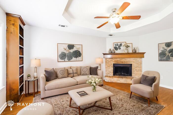 1012 Red Oak Drive – photo 4