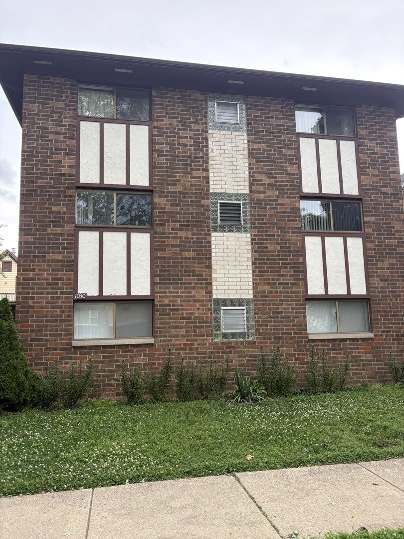 1030 Dunlop Avenue – photo 1