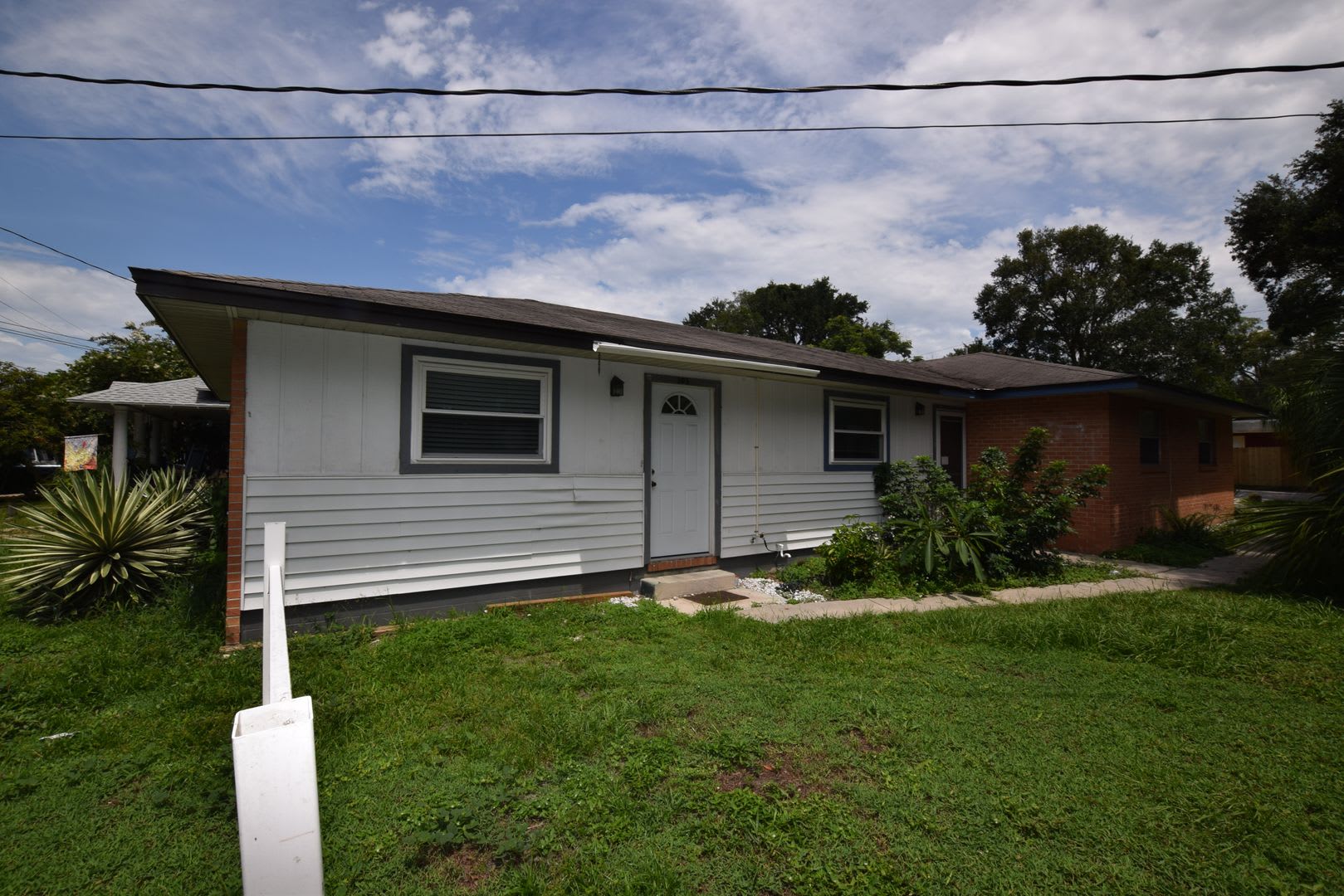 2/1 Duplex For Rent at 305 West Hancock Street Lakeland, FL 33803 – photo 2