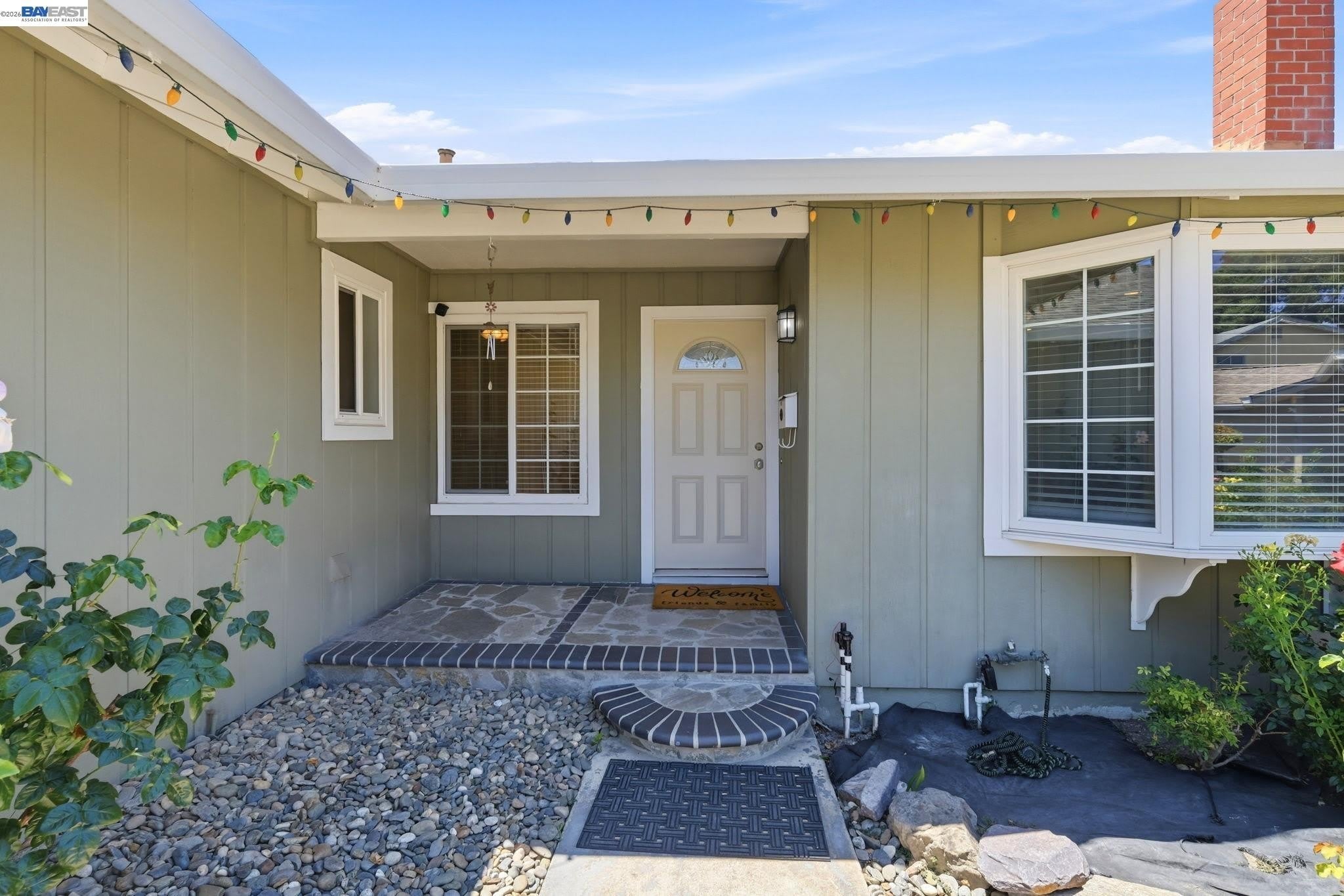 325 Goshen Ct – photo 4