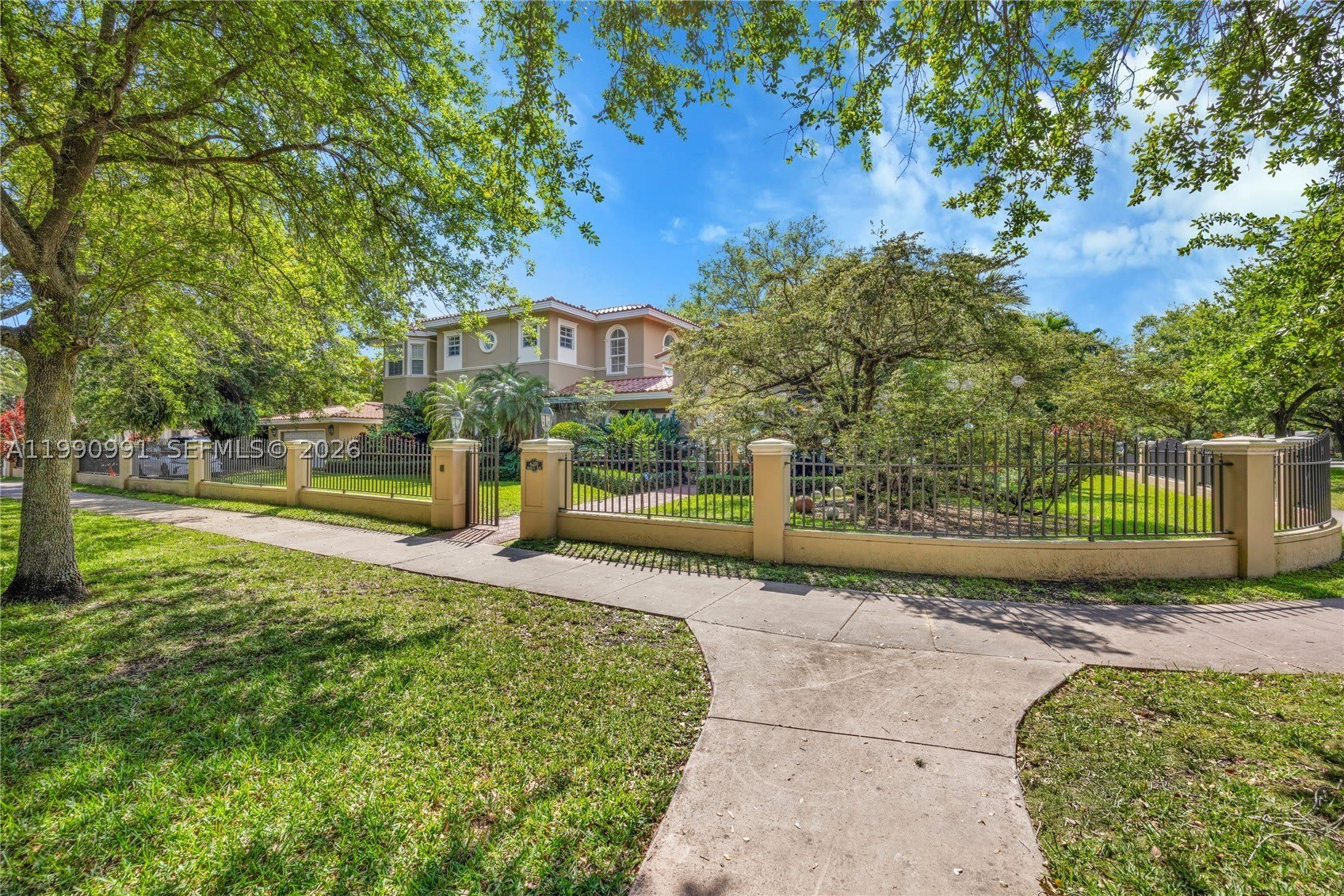 6200 Granada Blvd – photo 2