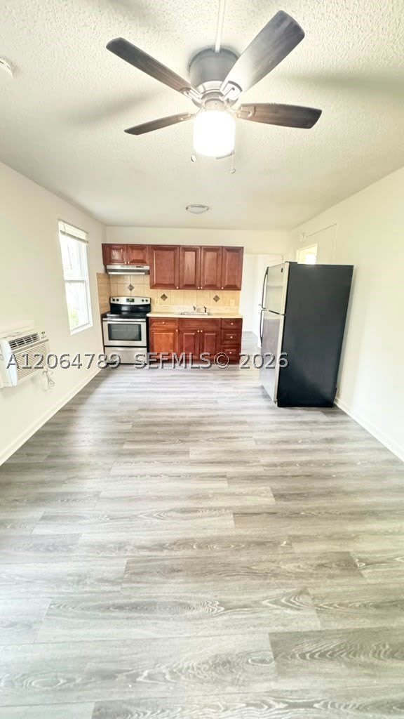 605 S J St – photo 5