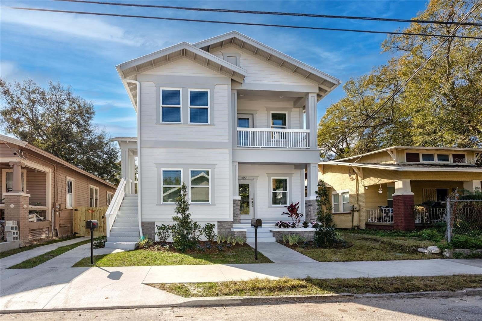 915 E 15TH Avenue – photo 1