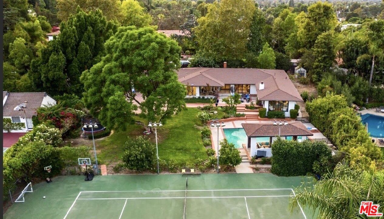 4678 White Oak Avenue – photo 2