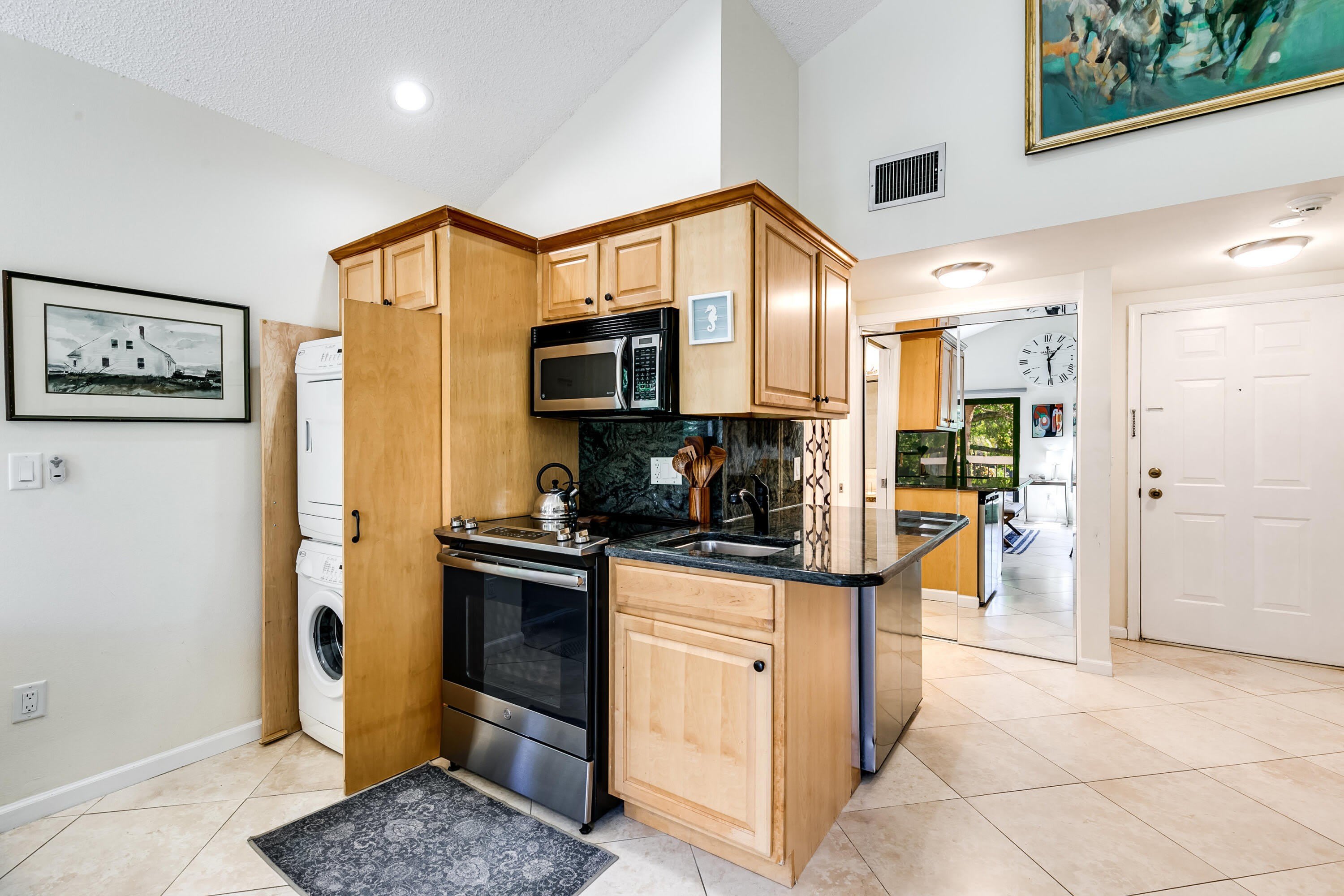 11863 Wimbledon Circle – photo 4