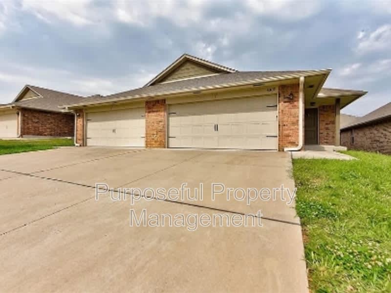 4313 Edinburg Way – photo 1