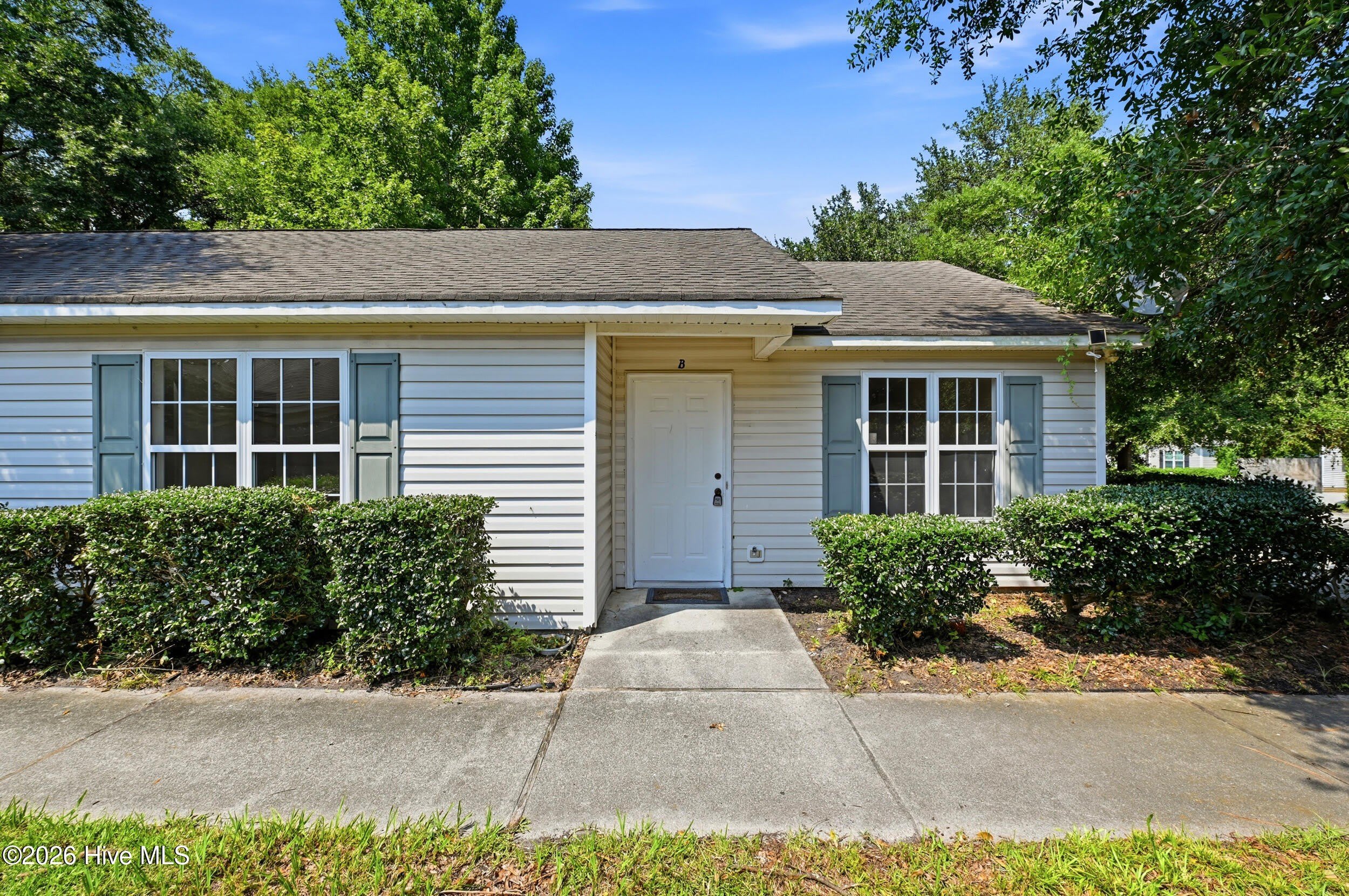 118 Avondale Avenue – photo 1