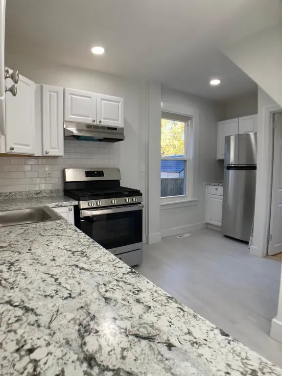 3 Winnemay St. – photo 4