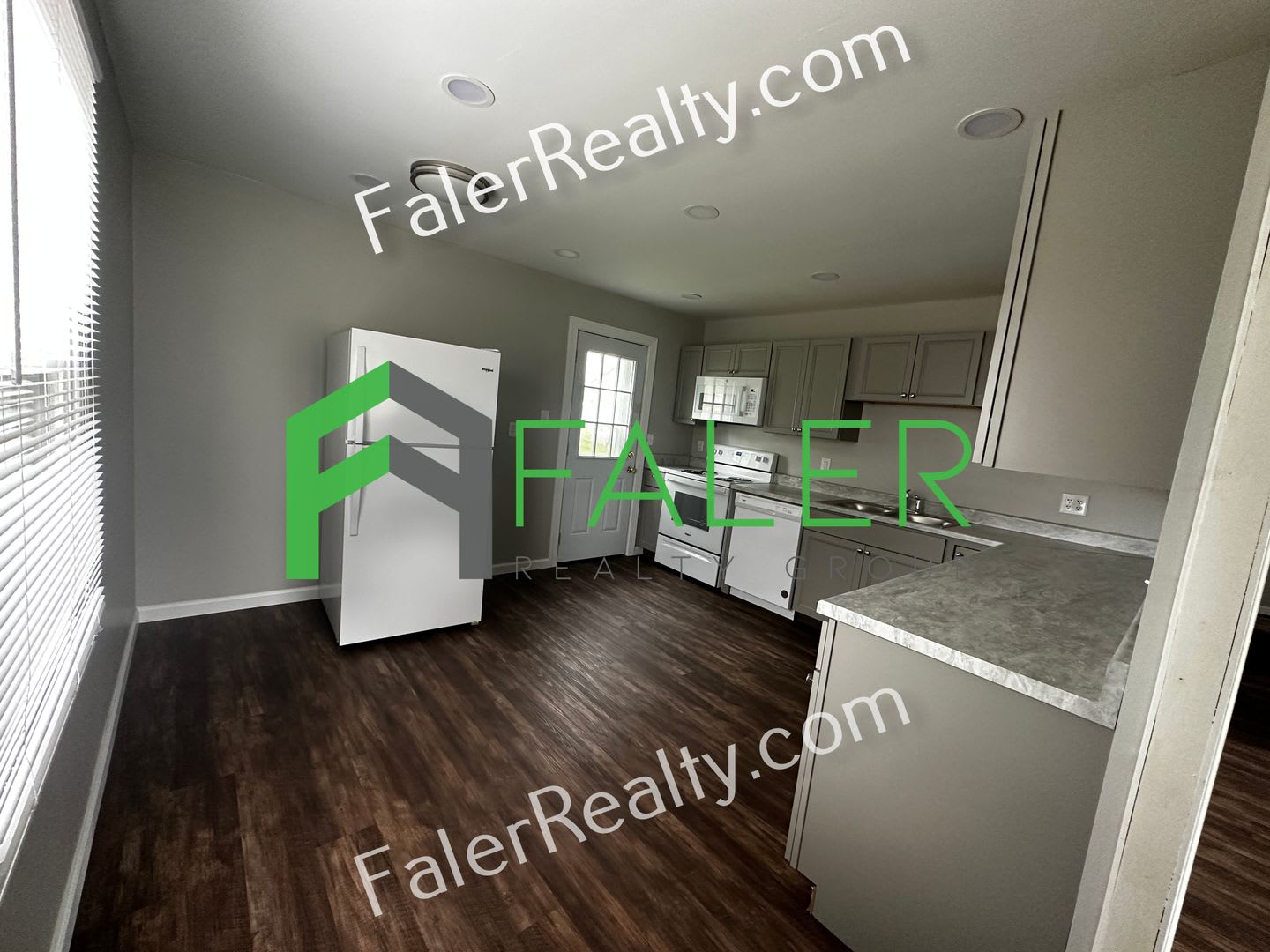 Beautifully Remodeled Home – photo 5