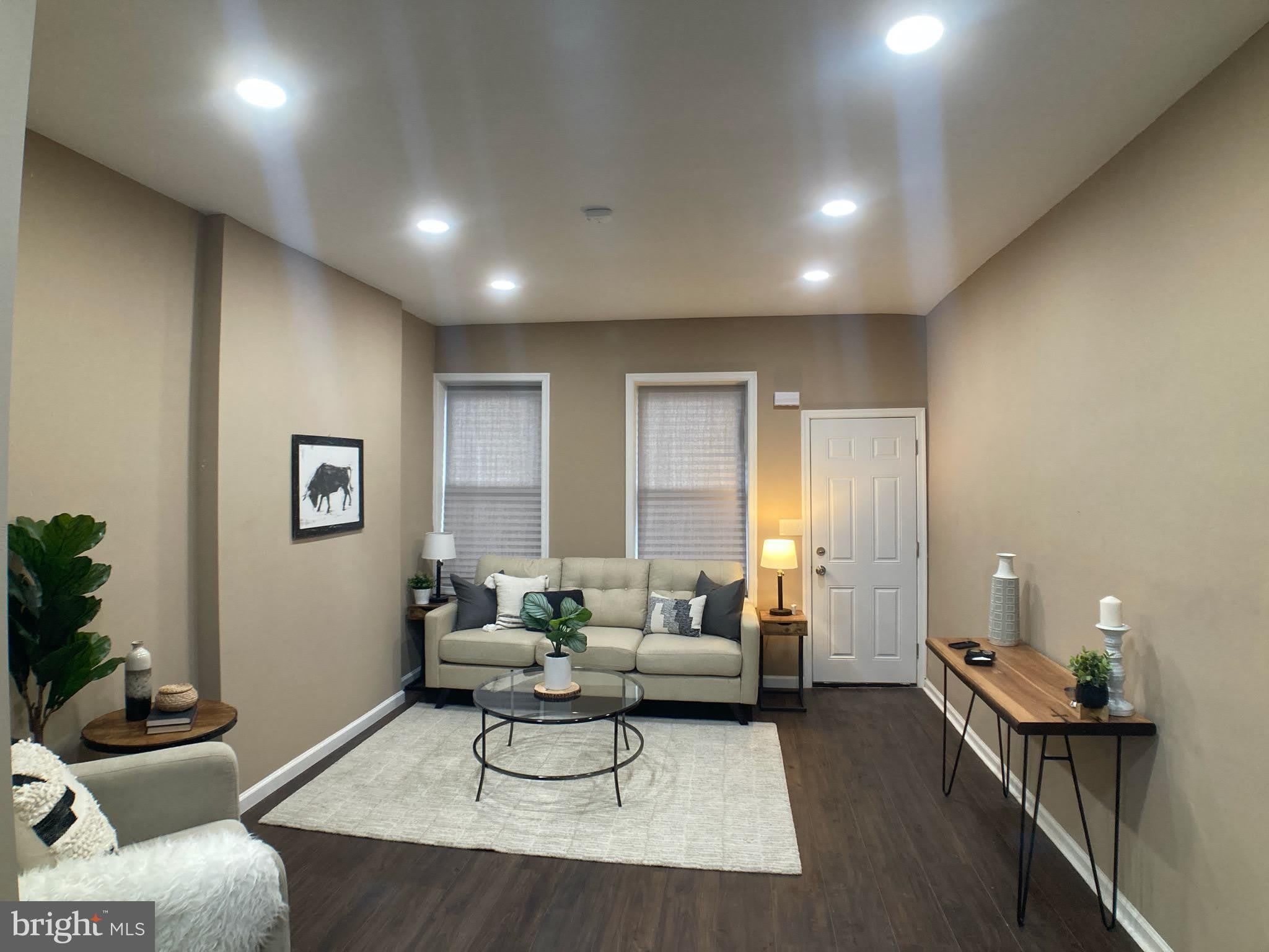 2060 E ORLEANS Street – photo 5
