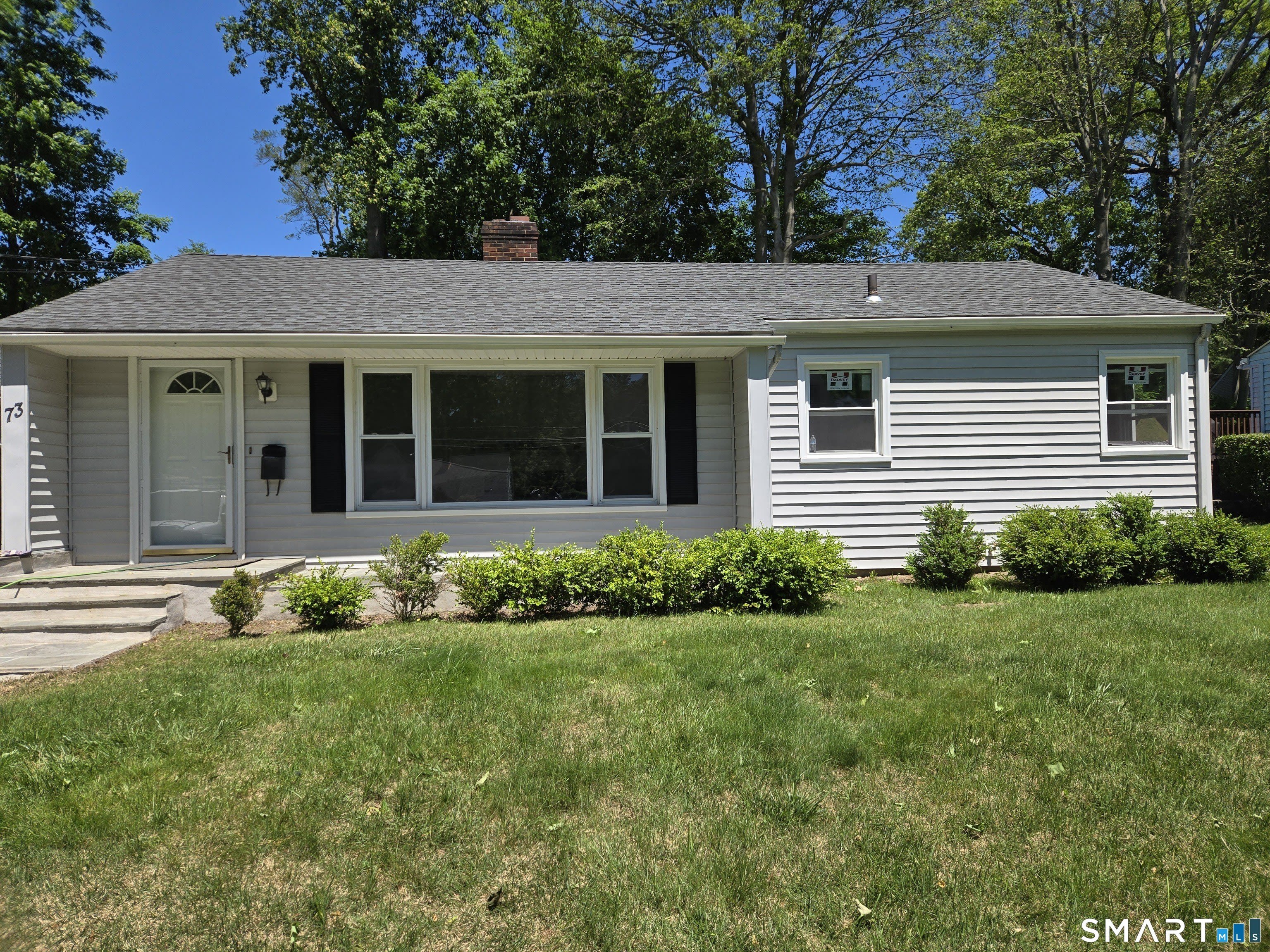73 Crestwood Drive – photo 1
