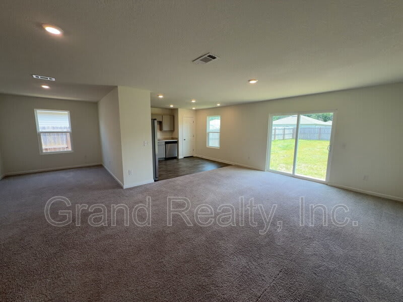 4316 Jitterbug Street – photo 4