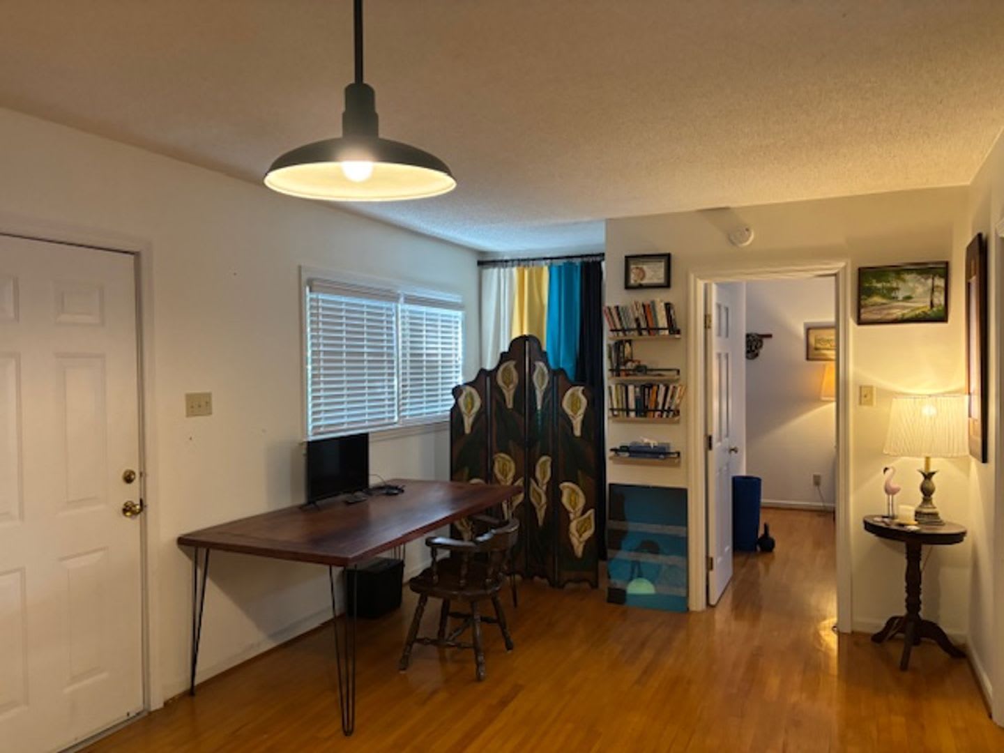 Fully furnished 1 bedroom 1 bath garage apartment – photo 4