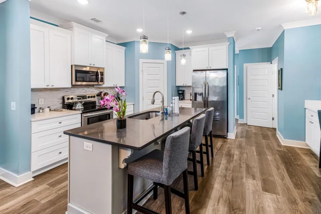 619 East Henry Street – photo 1