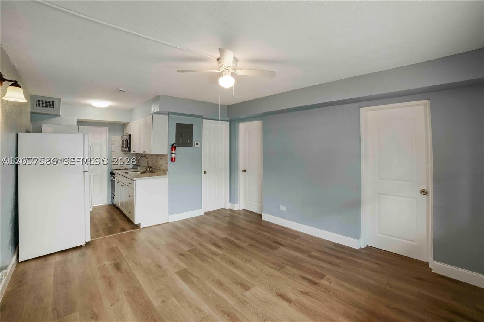 817 Nw 12Th Ave – photo 4