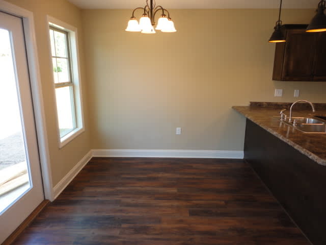Charming 3-Bedroom Home with Fenced Backyard & Community Playground – photo 4