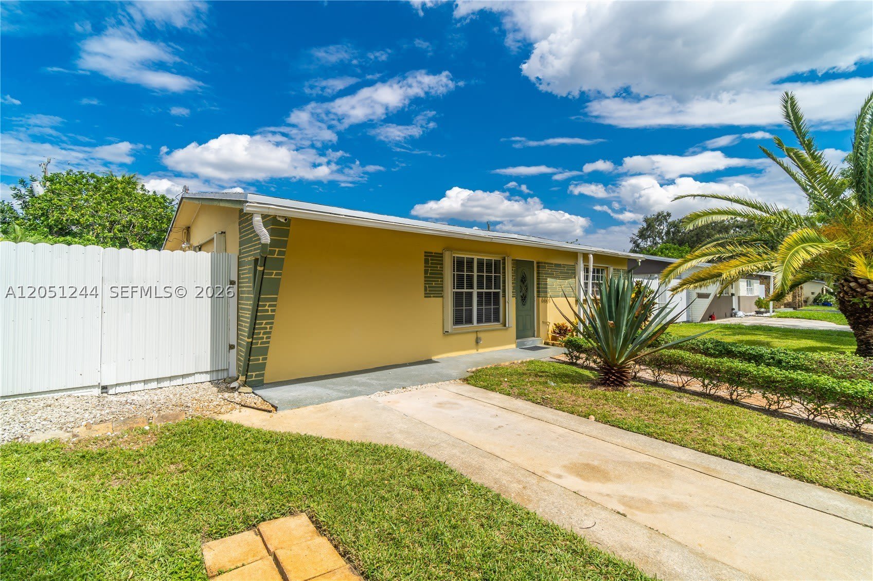 6661 Greene St – photo 2